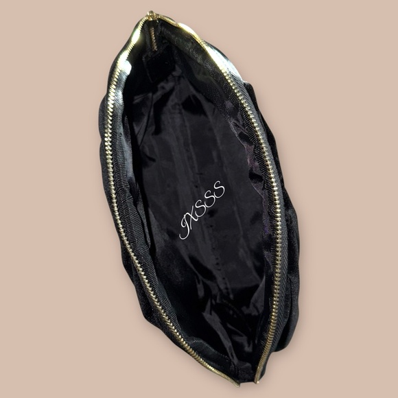 Black-Gold (Velour) Dolce & Gabbana Beauty Large Cosmetic-Makeup Bag - Picture 10 of 16